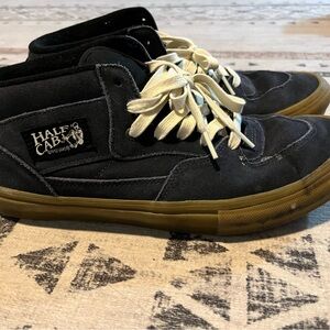 Vans Half Cab Skateboarding Shoe